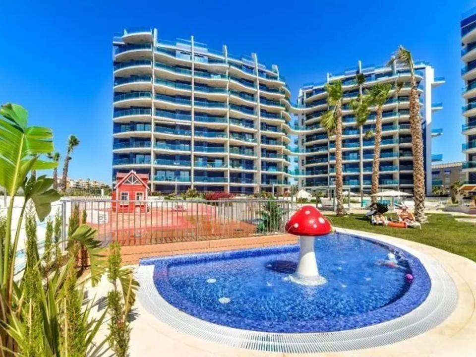 Apartment Deluxe Clara Sea Senses Torrevieja Bagian luar foto