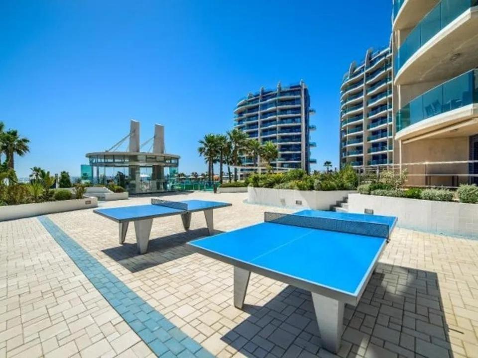 Apartment Deluxe Clara Sea Senses Torrevieja Bagian luar foto