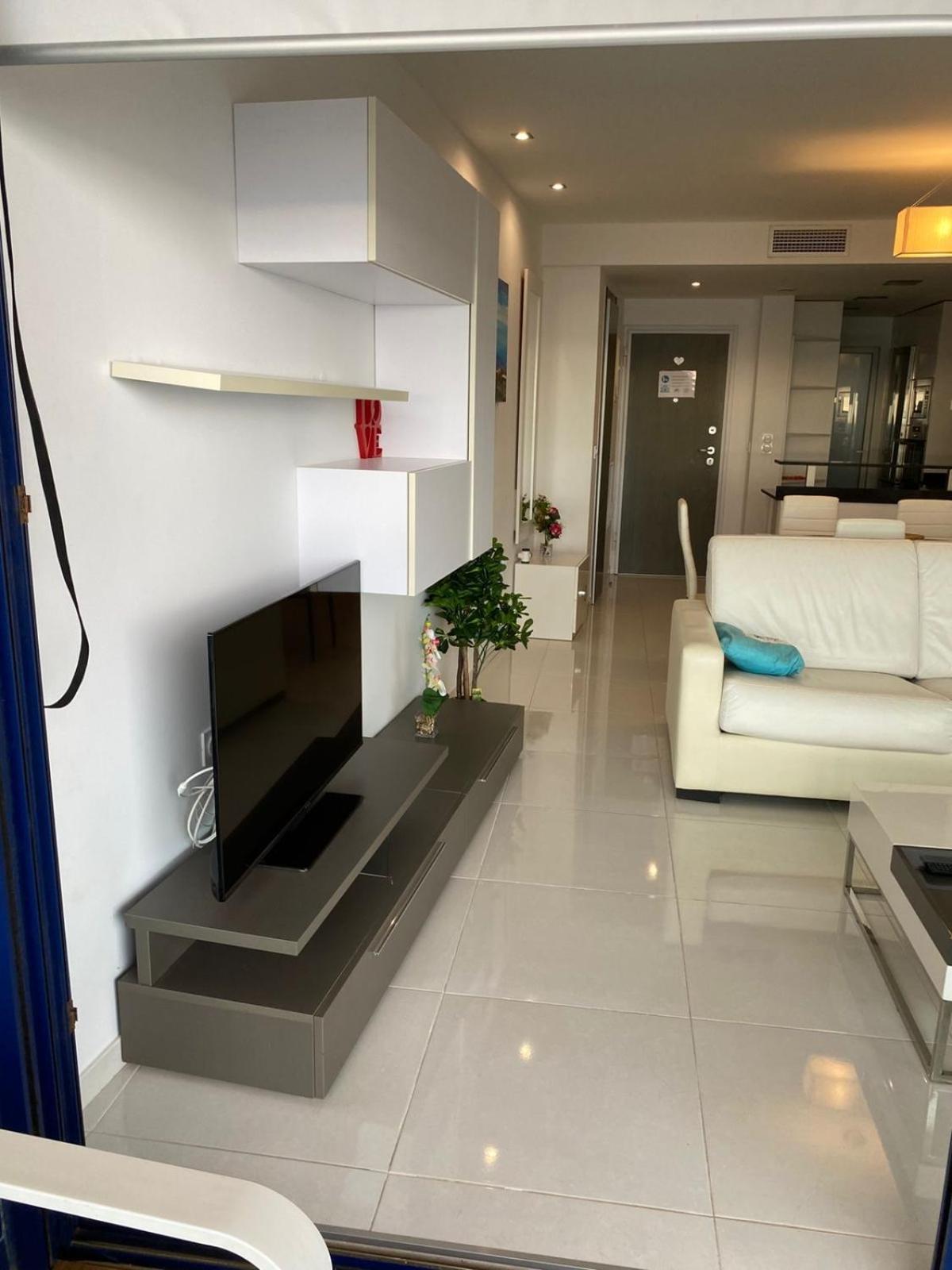 Apartment Deluxe Clara Sea Senses Torrevieja Bagian luar foto