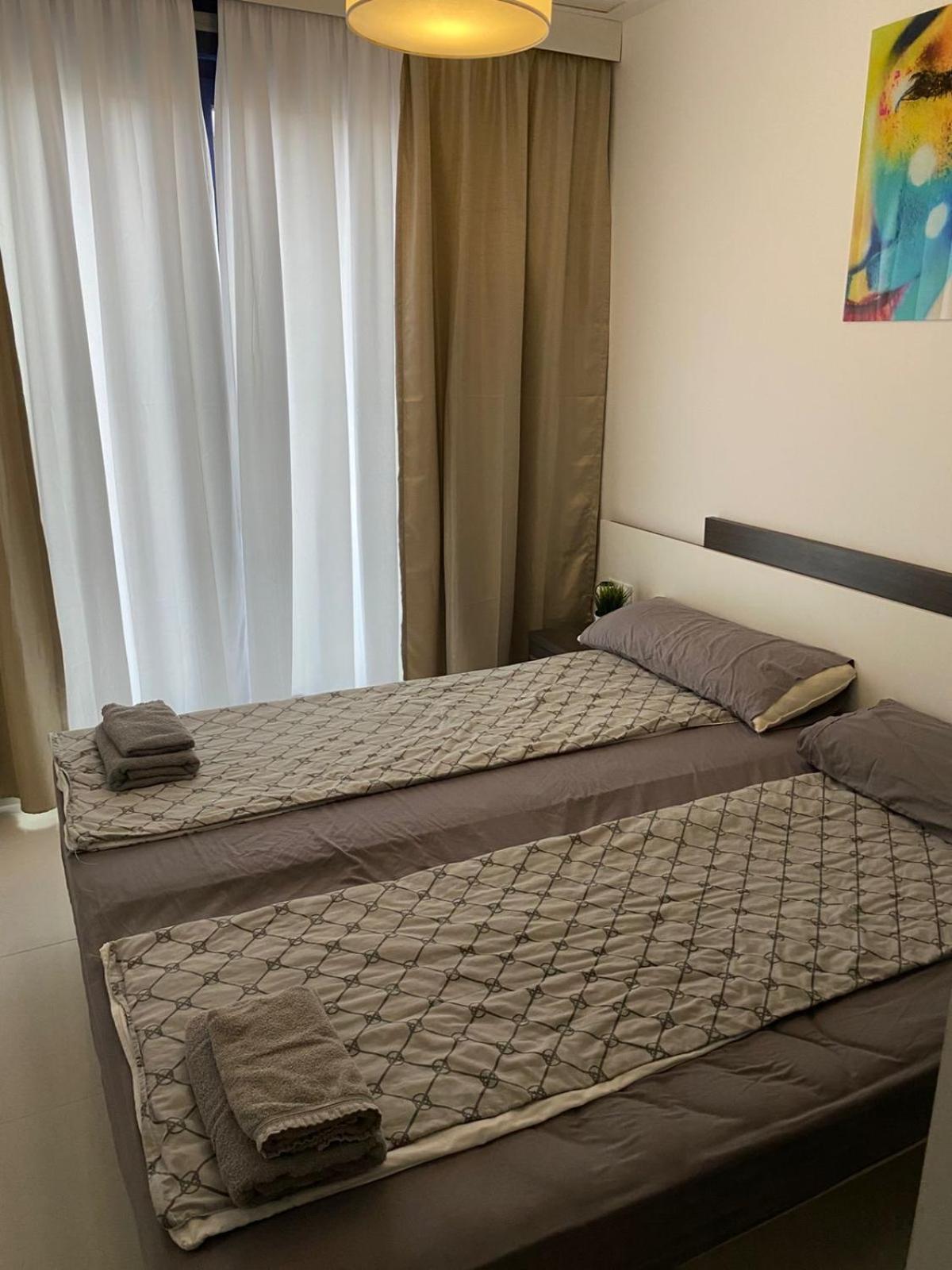 Apartment Deluxe Clara Sea Senses Torrevieja Bagian luar foto